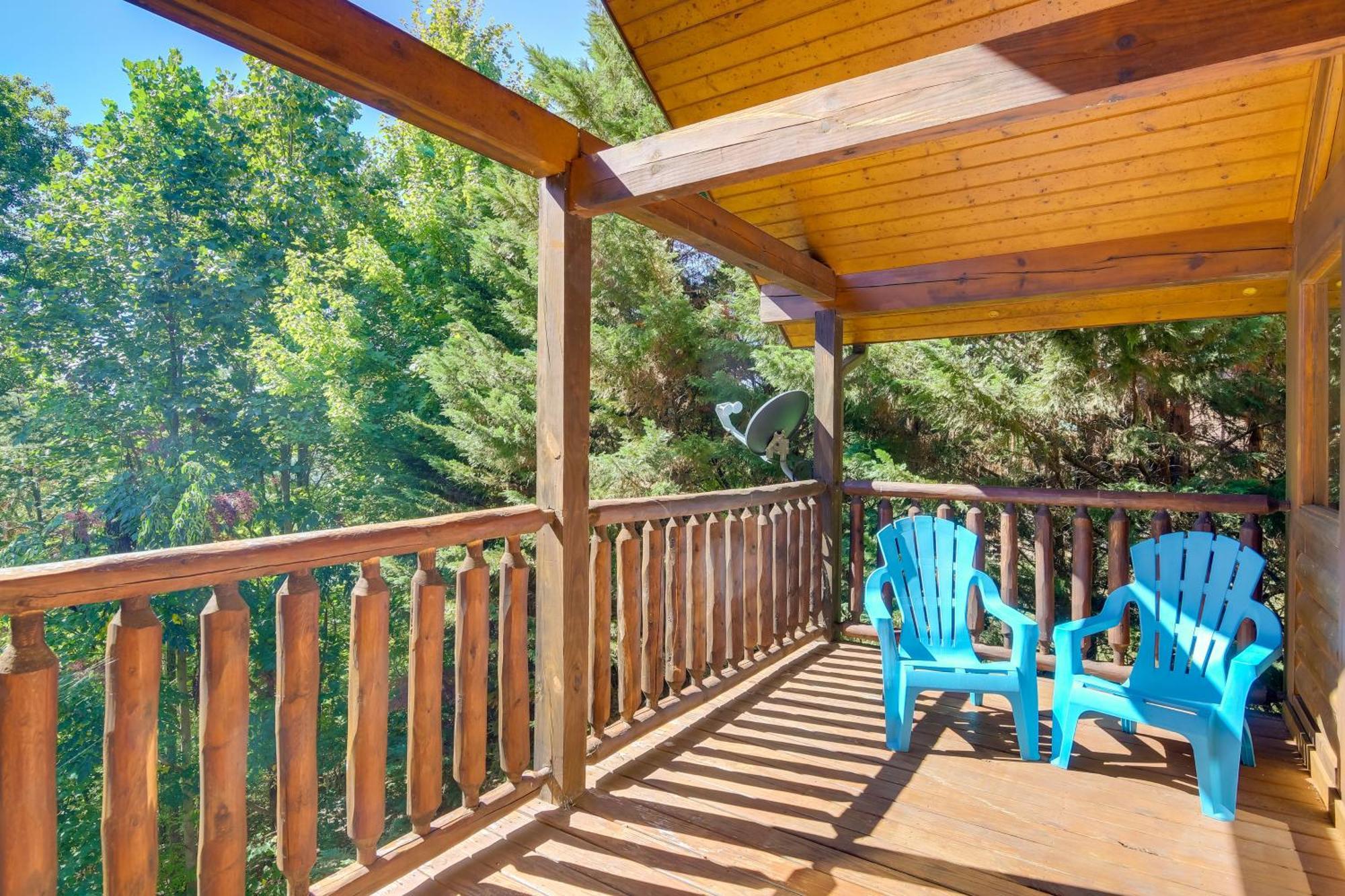 Secluded And Wooded Wears Valley Cabin With Fire Pit! Sevierville Kültér fotó