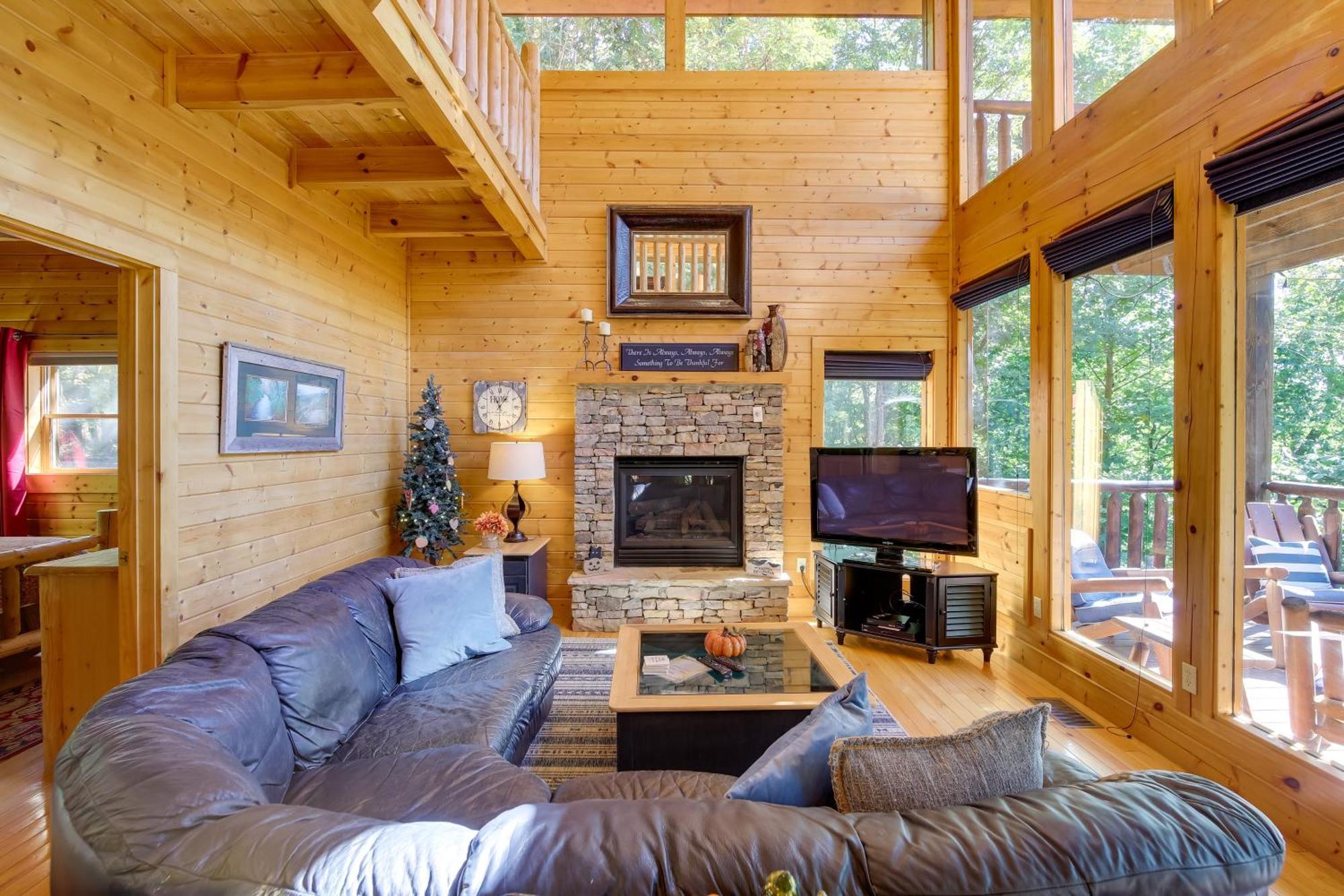 Secluded And Wooded Wears Valley Cabin With Fire Pit! Sevierville Kültér fotó