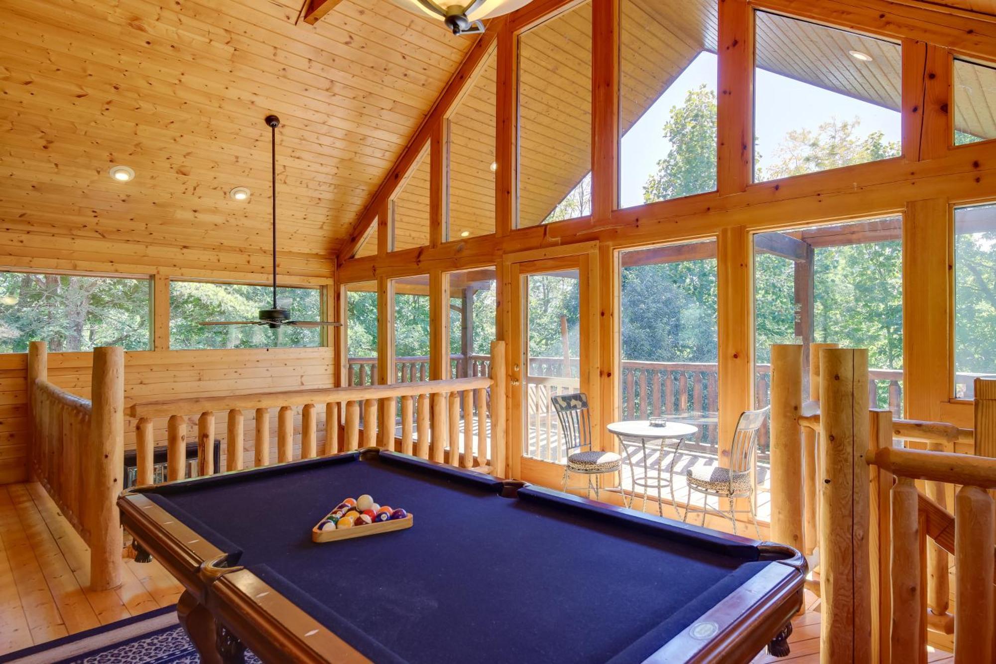 Secluded And Wooded Wears Valley Cabin With Fire Pit! Sevierville Kültér fotó