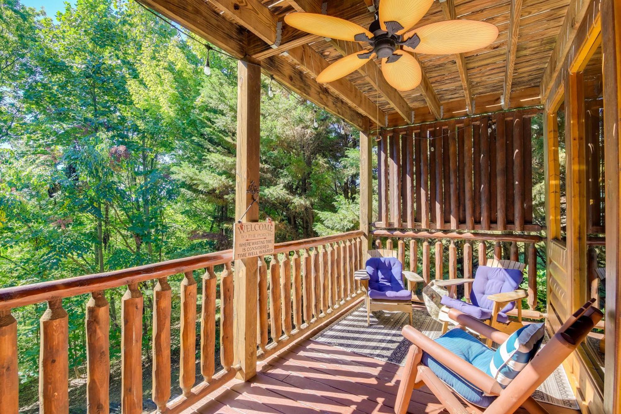 Secluded And Wooded Wears Valley Cabin With Fire Pit! Sevierville Kültér fotó