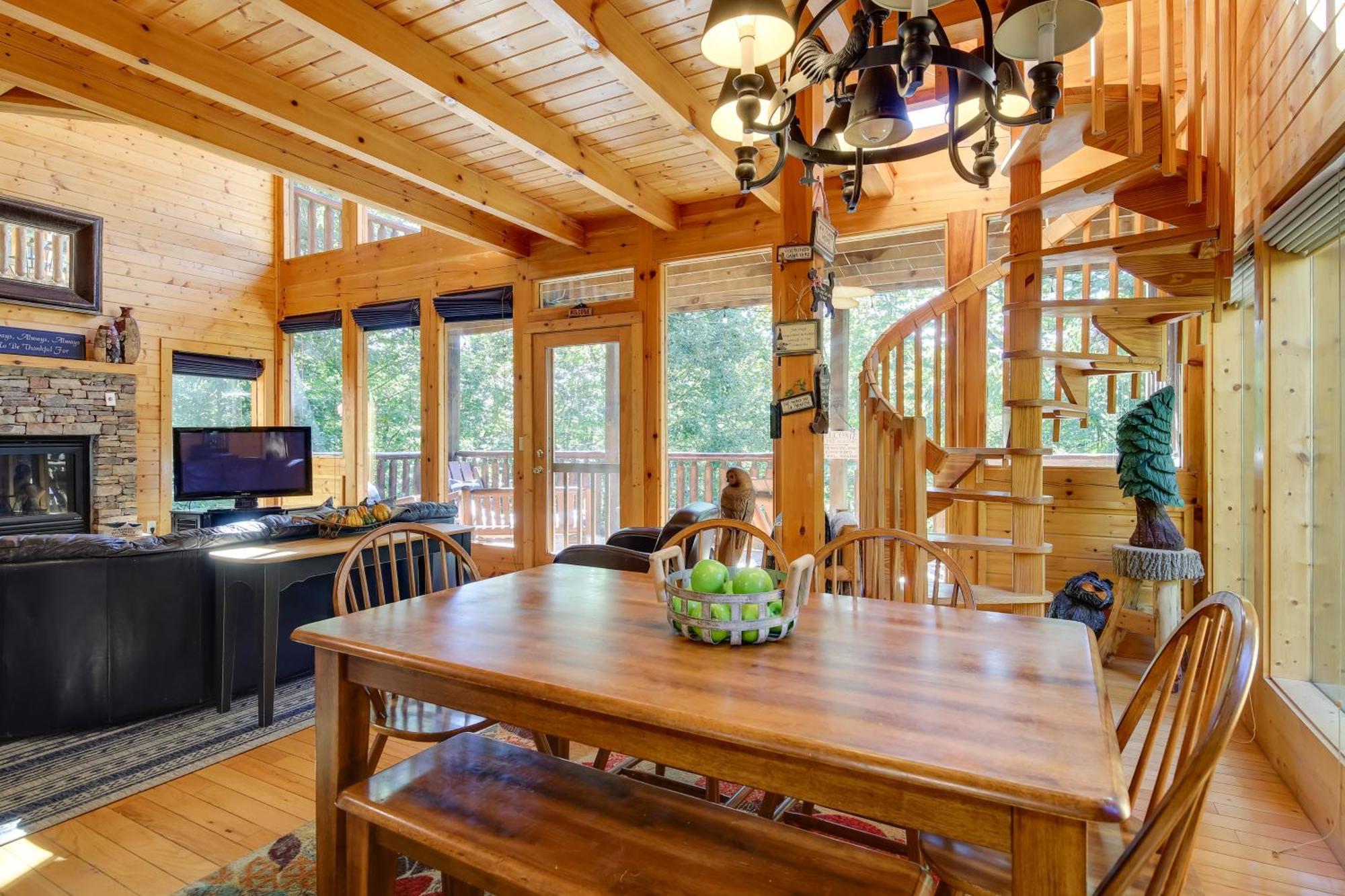 Secluded And Wooded Wears Valley Cabin With Fire Pit! Sevierville Kültér fotó